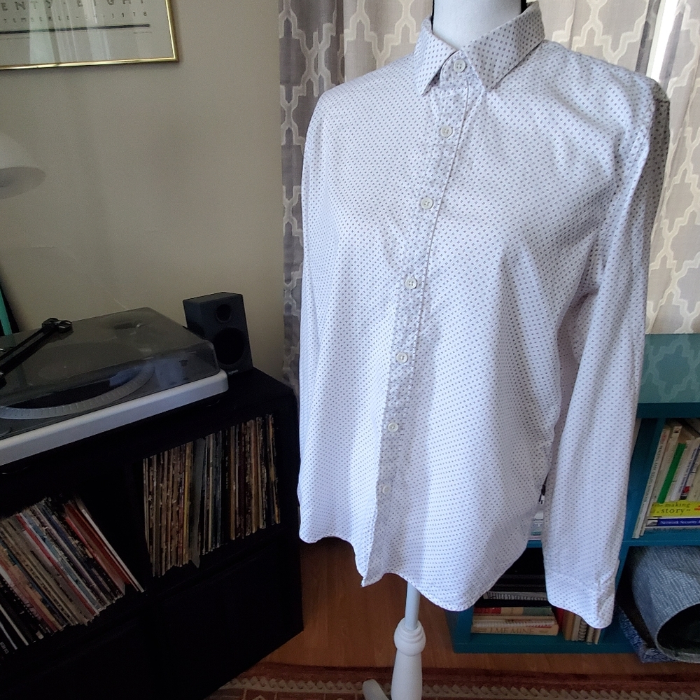 Denim & Flower Button-down White w/ Blue and Red